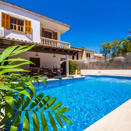 Holiday home With Balcony In